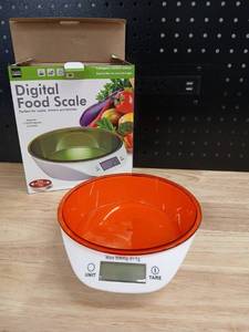 lot 42543 image: Digital Kitchen Food Scale with Orange Bowl - Retail $15