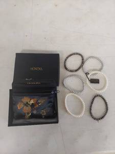 lot 3734 image: Honora Pearl Bracelet Collection Set