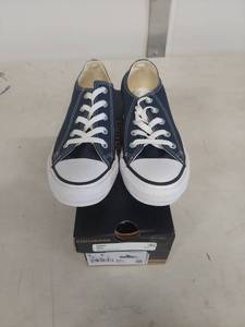 lot 3739 image: Converse Chuck Taylor All Star Low Top Navy
