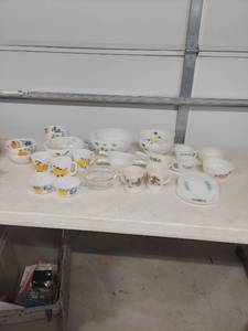 lot 3755 image: Fire King Gay Fad Fruit Pattern Dishware