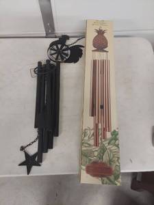 lot 3761 image: Rooster and pineapple wind chimes
