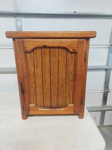 lot 3790 image: Rustic Pine End Table
