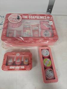 lot 3809 image: Soap & Glory The Soapremes Gift Set Collection