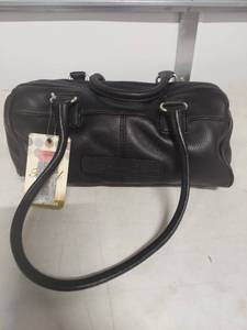 lot 3814 image: Fossil Black Leather Barrel Handbag