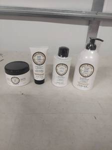 lot 3821 image: Perlier Shea Butter Beauty Collection Set