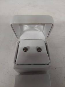 lot 3859 image: 14K Yellow Gold Black Pearl Stud Earrings