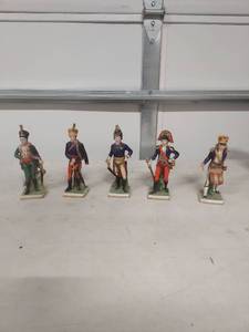 lot 3881 image: Western Germany Porcelain Military Figurine Collection - 1 broken