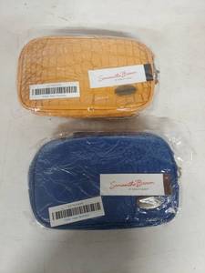 lot 3901 image: Samantha Brown Cool-It Caddy Cosmetic Cases