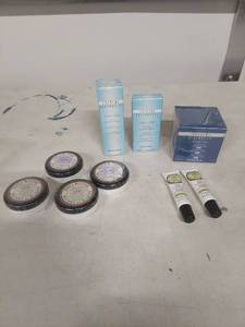 lot 3902 image: Perlier Extreme Regenovive Hydro-Zone Skincare Collection