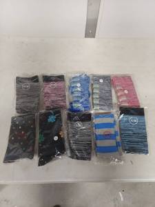 lot 4004 image: Bulk SM Size Patterned Crew Socks Bundle