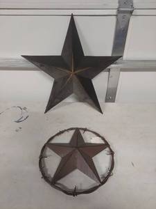 lot 4022 image: Metal Star Wall Decor Set