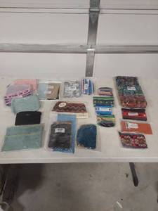 lot 4030 image: Wholesale Lot of Mixed Cosmetic Bags and Pouches