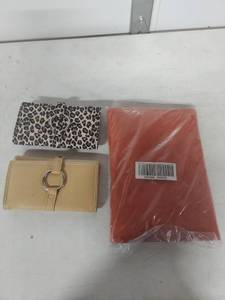 lot 4041 image: Fashion Ring Wallet Set - Leopard Print and Beige