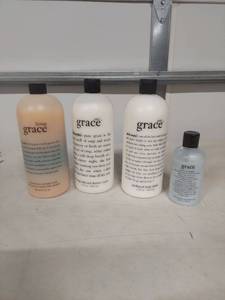 lot 4049 image: Philosophy Grace Bath & Body Collection Set