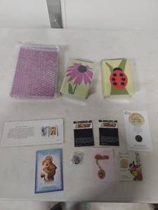 lot 4052 image: Bibles and Religious Gift Set