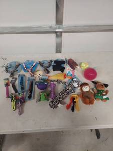 lot 4072 image: Pet Supply Bundle - Dog Toys, Harnesses and Accessories Lot