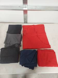 lot 4082 image: Fruit of the Loom 4XL Tank Top Bundle