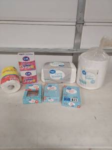 lot 4083 image: Household Supply Bundle