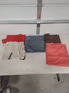 lot 4094 image: T-shirts 3XL most V neck