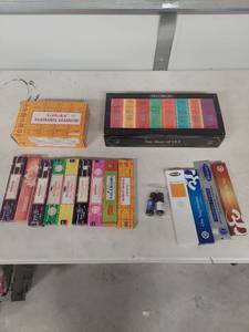 lot 4100 image: Indian Incense and Oil Collection Set