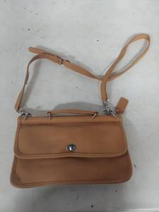 lot 1275 image: Coach Tan Leather Crossbody Bag with Turn Lock
