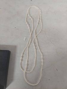 lot 1276 image: Freshwater Pearl Necklace