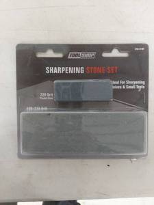 lot 1280 image: Tool Shop Dual Grit Sharpening Stone Set