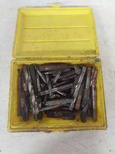 lot 1292 image: Lot of Machine Shop Drill Bits and Taps