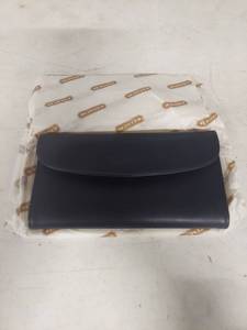 lot 1344 image: Coach Navy Leather Trifold Wallet