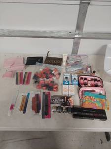 lot 1360 image: Professional Nail Care Collection Bundle