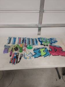 lot 1369 image: Bulk Pet Supplies Wholesale Lot