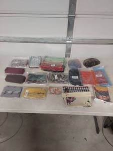 lot 1388 image: Bulk Lot of Mixed Pattern Travel Zippered Pouches and Cosmetic Bags