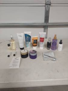 lot 1405 image: Premium Beauty Products Collection