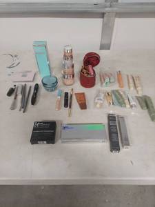 lot 1436 image: Premium Beauty Products Collection