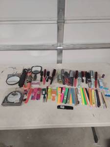 lot 1442 image: Professional Hair Styling Tools Bundle
