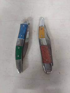 lot 1457 image: Multi-Colored Handle Folding Pocket Knives Set