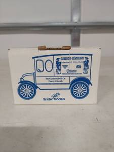lot 1461 image: 1920 Conoco Gasoline Delivery Truck Bank