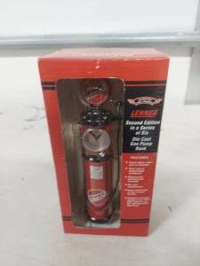 lot 1470 image: Lennox Die Cast Gas Pump Bank
