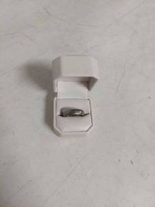 lot 1448 image: Band Ring in Box