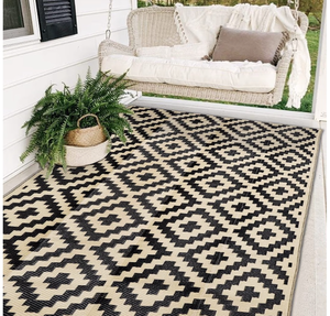 lot 13722 image: Outdoor Rug 5x8 ft Plastic Modern Area Rug Black & Beige - Retail $27