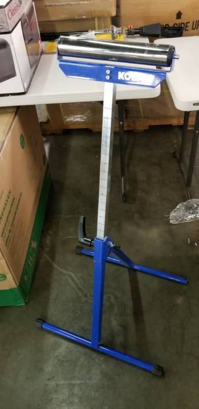 lot 2334 image: Kobalt adjustable material stand