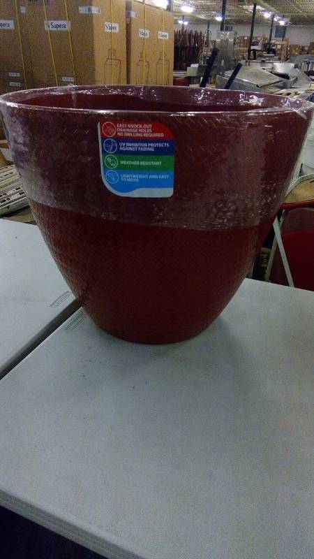 lot 7124 image: red flower pot