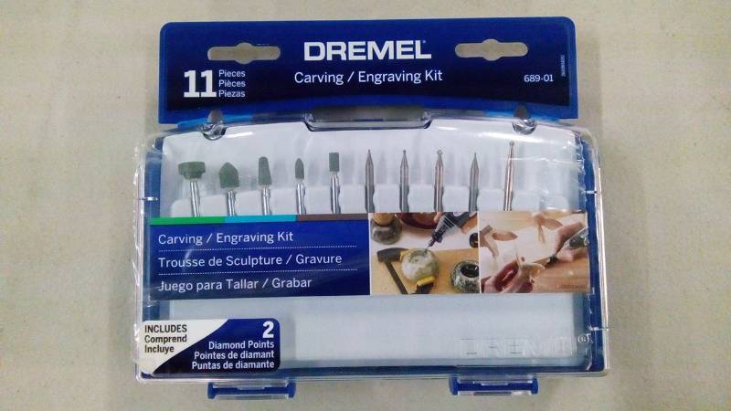 lot 7162 image: Dremel 689-01 Carving and Engraving Mini Accessory Kit