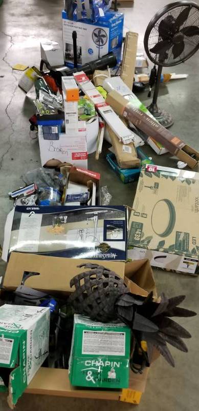 lot 7201 image: Large lot of surplus Home Improvement Items