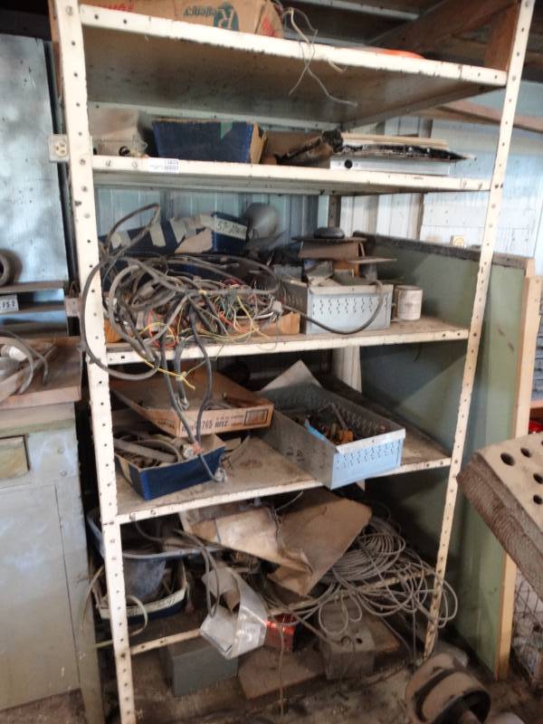 lot 13859 image: Contents on shelf. Shelf not included.