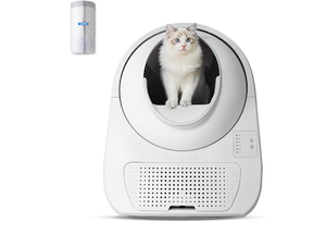 lot 9936 image: CATLINK Self Cleaning Cat Litter Box - Retail $0