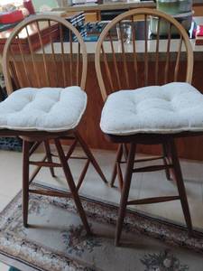 lot 918 image: 2  Wooden Bar Stools.  With Cushions. 44 inches tall and seats are 17 x 17