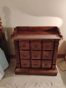 lot 921 image: Wooden Side Table.  3 Drawers.  28 x 28 x 15.  Matches lots 920, 922 and 923
