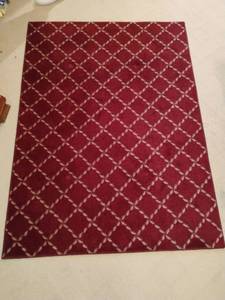 lot 924 image: Area Rug.  60 x 44