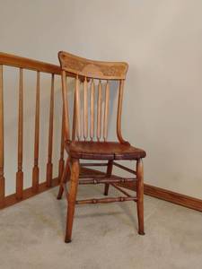 lot 933 image: Wooden Chair. Located UPSTAIRS
